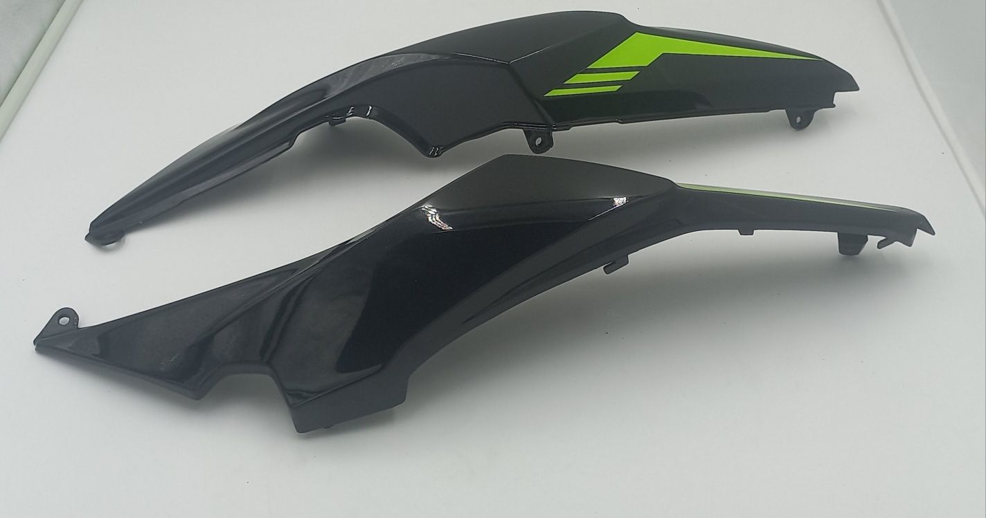 kawasaki z650 ninja650 ogon zadupek czarny metalik L P