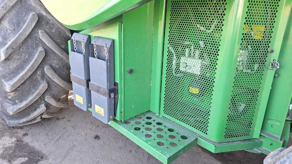 Комбайн John Deere S770i