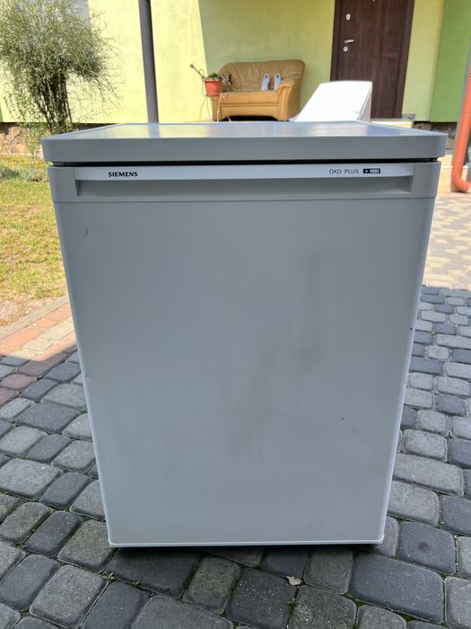 Малі холодильники в наявності сіменс лібхер Liebherr