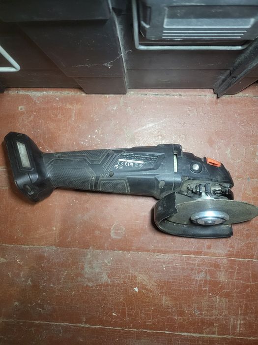 Аккумуляторна болгарами 20в, Дніпро М, як нова!