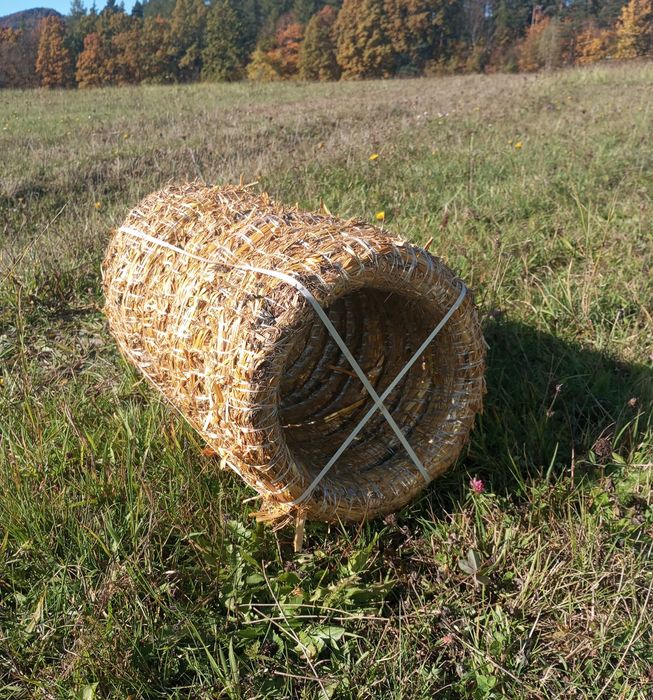 Wianek słomiany podkład wieniec baza wianki słomiane koło obręcz