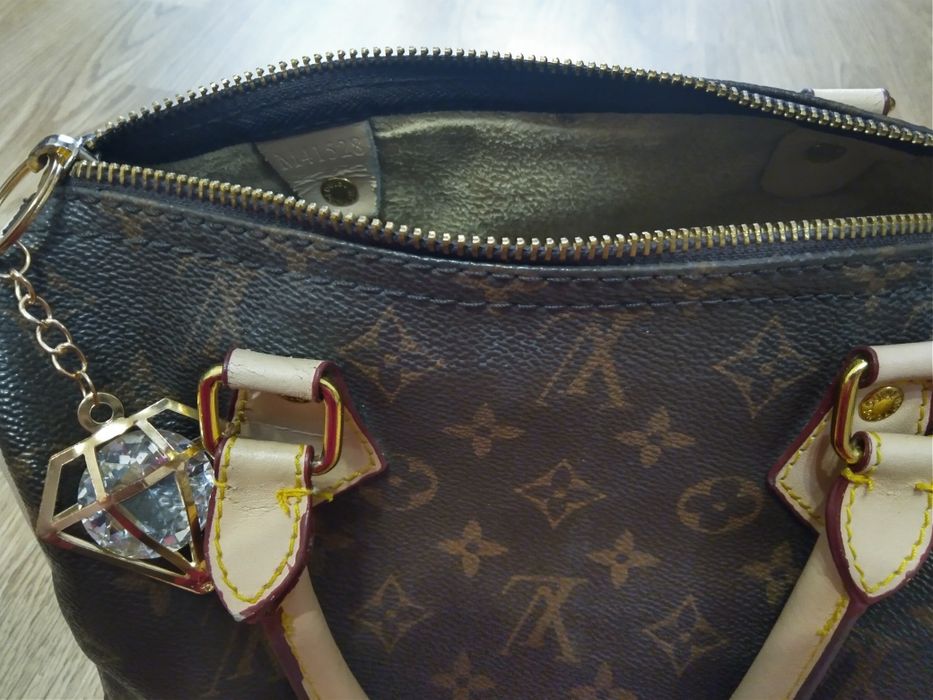 Сумка Louis Vuitton