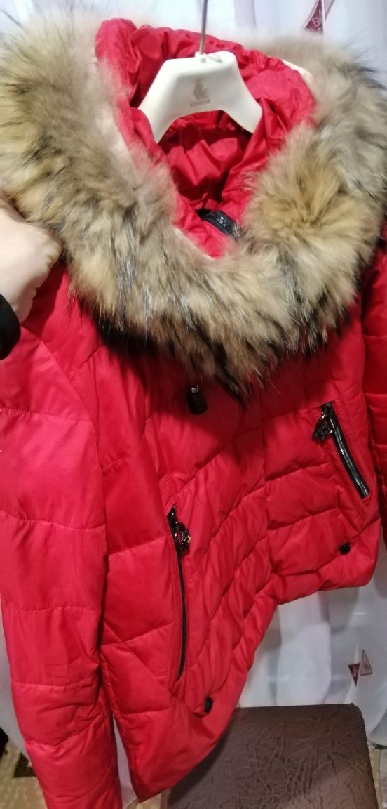 Зимова куртка 44-46 розмір