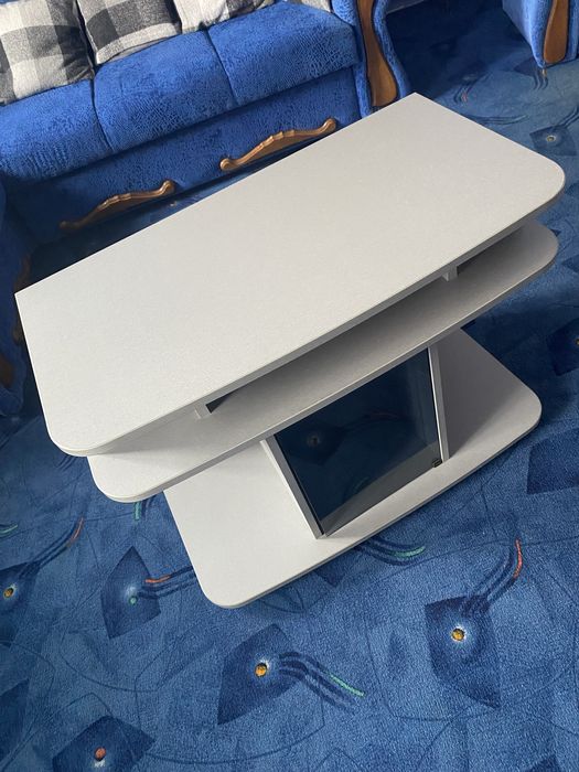 Тумбочка під телевізор