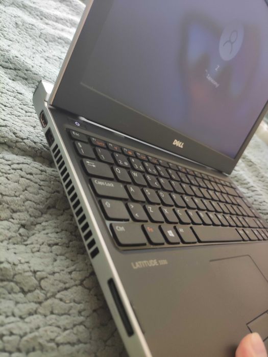 Laptop DELL Latitude 3330 i3 / 6 GB RAM / 128 GB SSD / Windows 10