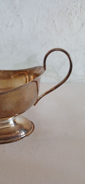 Вінтажна посріблена соусниця