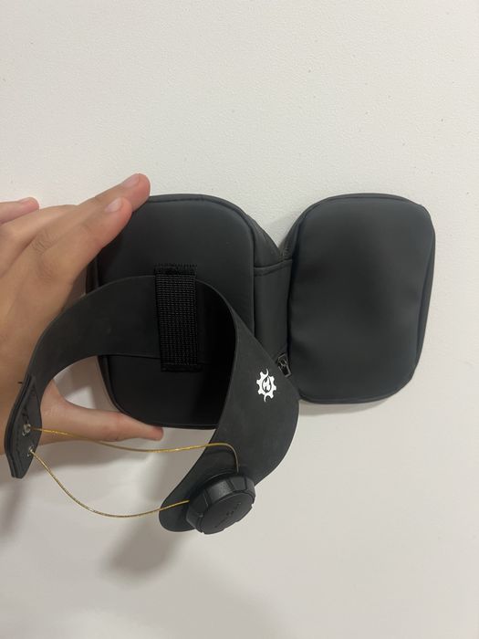 Uma bolsa de pele nova