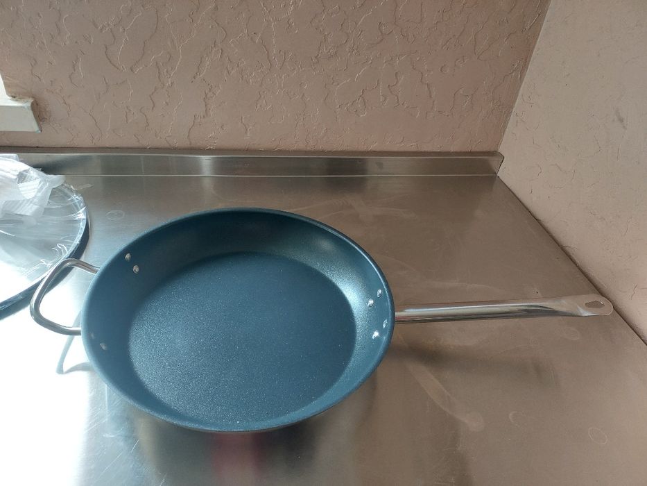 Сковорода FoREST  32х5см (сендвіч дно, антипригарне покриття