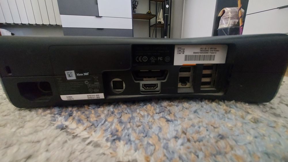 Xbox 360 250gb...