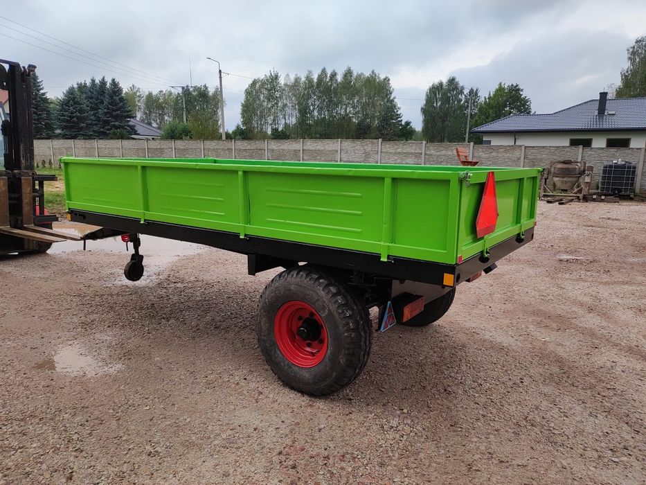 Przyczepa jednoosiowa wywrotka do tyłu