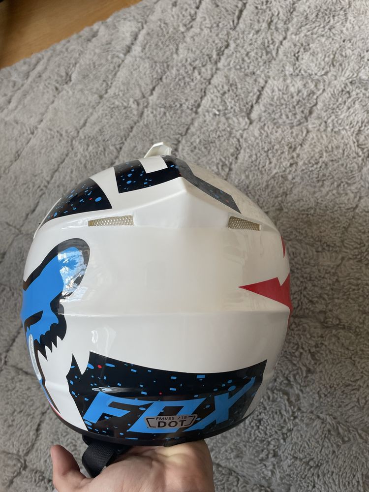 Kask fox v2 nowy