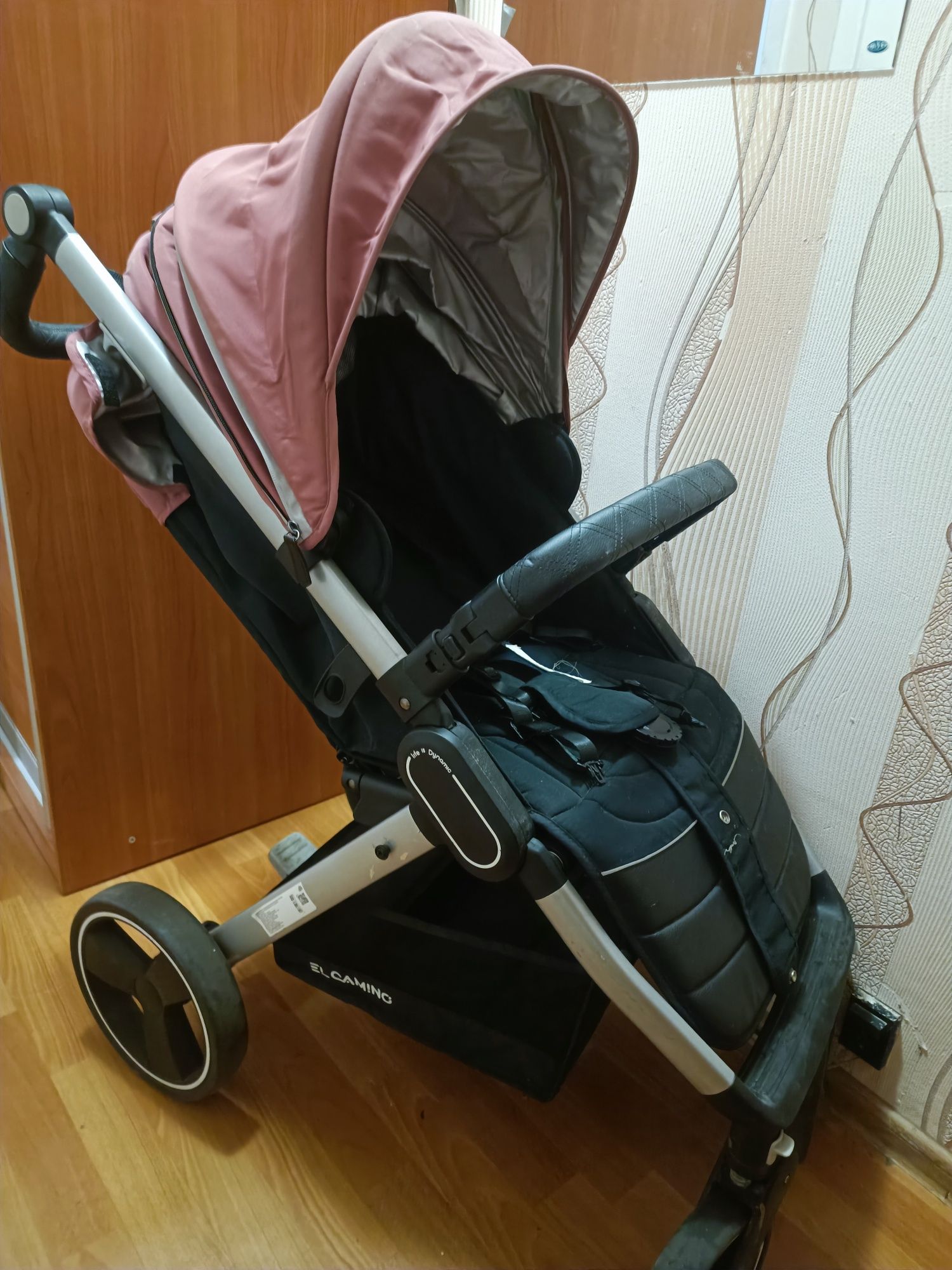 Дитячий візочок (коляска) для прогулянок