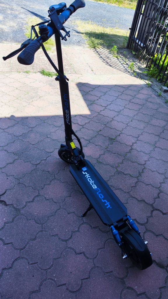 Hulajnoga elektryczna SkateFlash echo