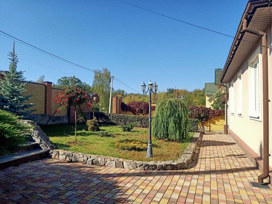 Современный новый дом с ремонтом в Бабаях, 5 км от Харькова