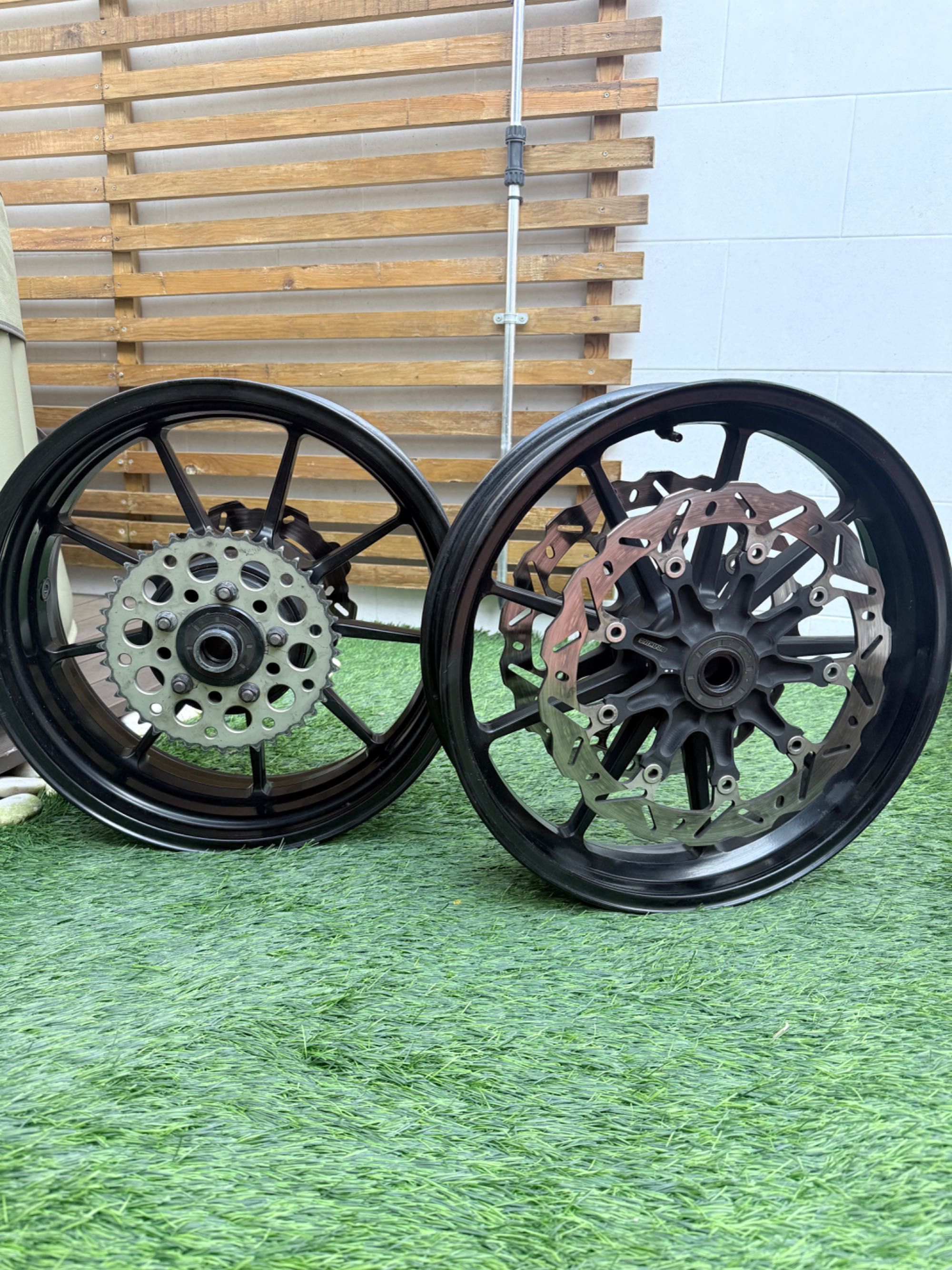 Jantes OZ Braking B-One Suzuki GSXR 1000 K5-K8