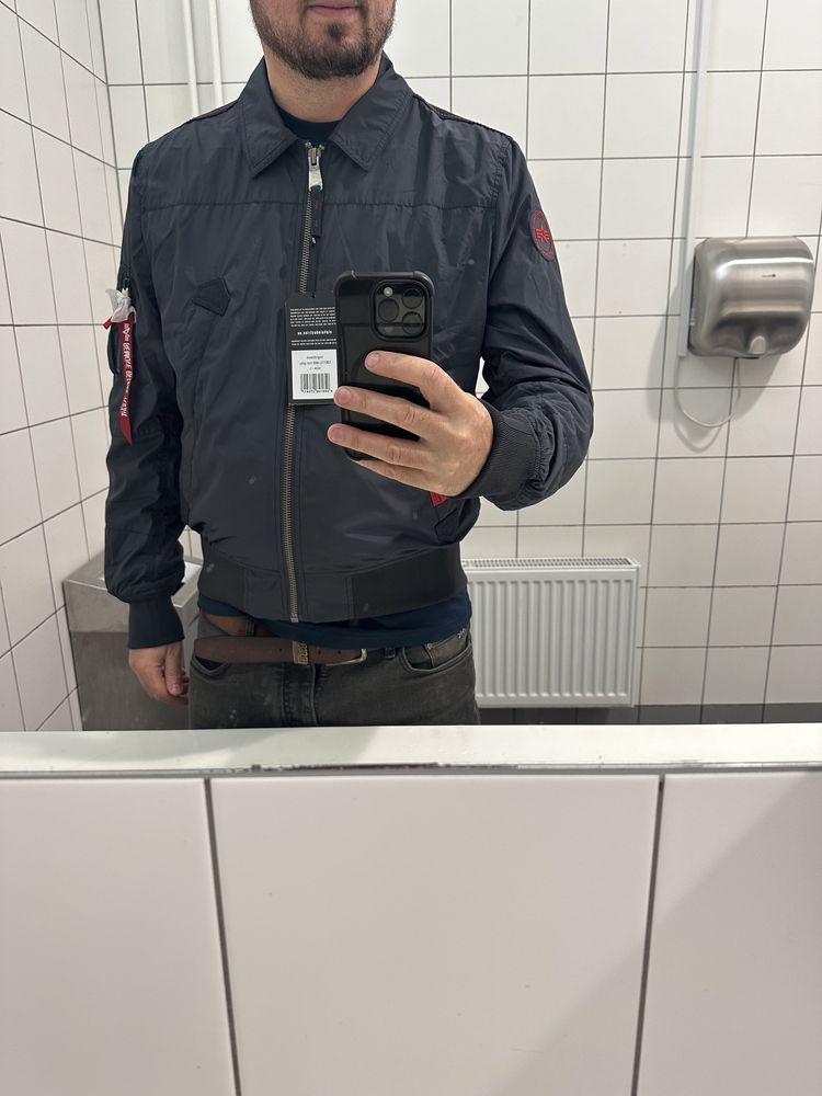 Nowa kurtka Alpha Industri o