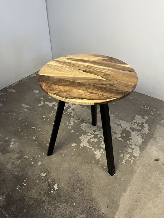 Столи від виробника з дерева