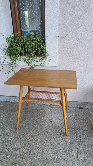 Stolik kawowy z żyłkowaniem Czechosłowacja lata 60 Holesov Volak