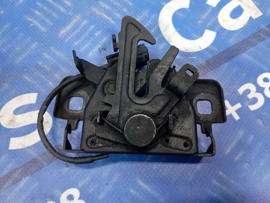 Замок капота Renault Trafic 3 Opel Vivaro  Трафик Виваро