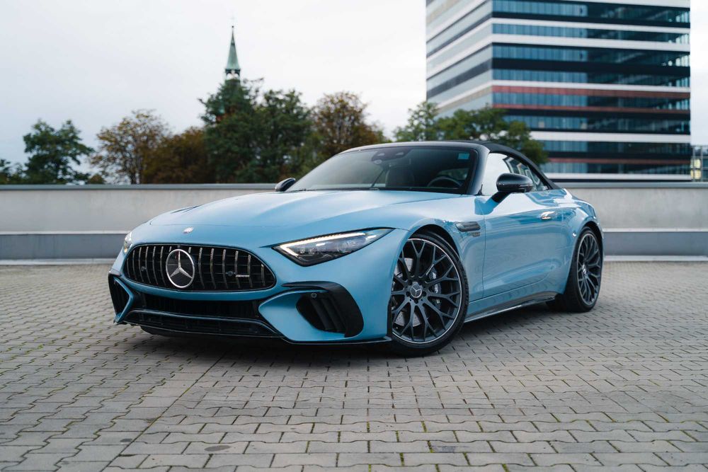 Wynajem Mercedes-AMG SL63 4MATIC+
-wypożyczalnia samochodów