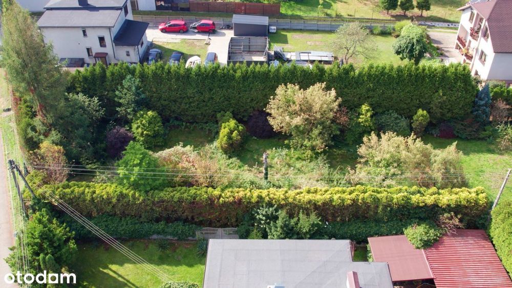 W cichym zakątku z wszystkimi mediami w drodze