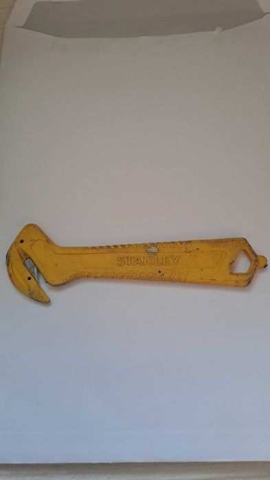 STANLEY NÓŻ BEZPIECZNY DO FOLII TAŚMY magazynowy do taśm pakowych