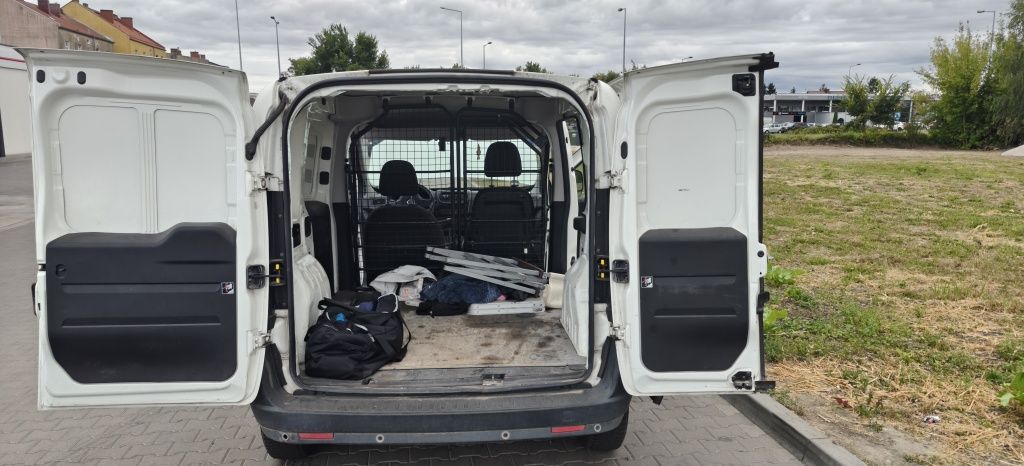 Opel Combo 1.3 diesel 2016r