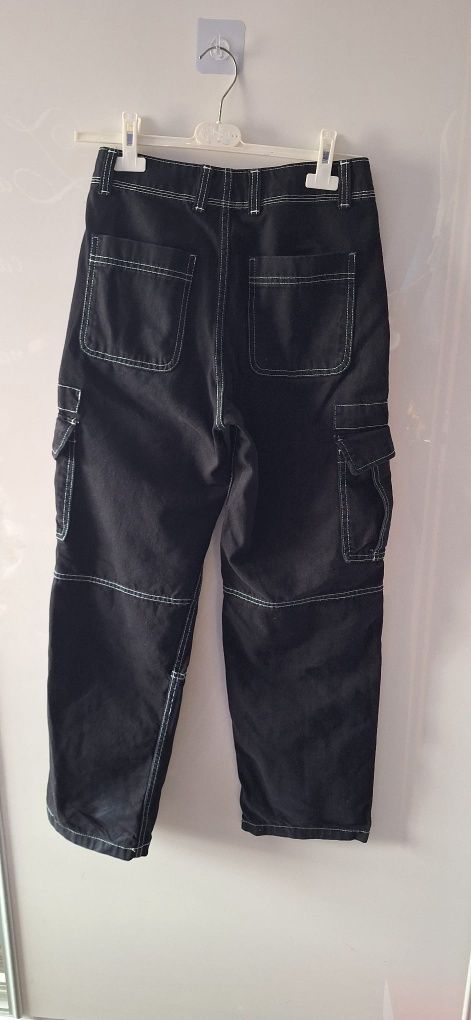 Bershka baggy jeans r. 32 czarne z białym szwem