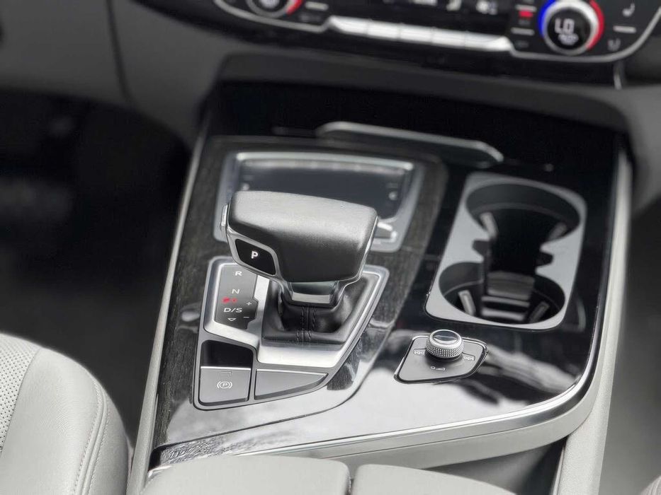 Audi Q7 quattro Premium Plus      2019