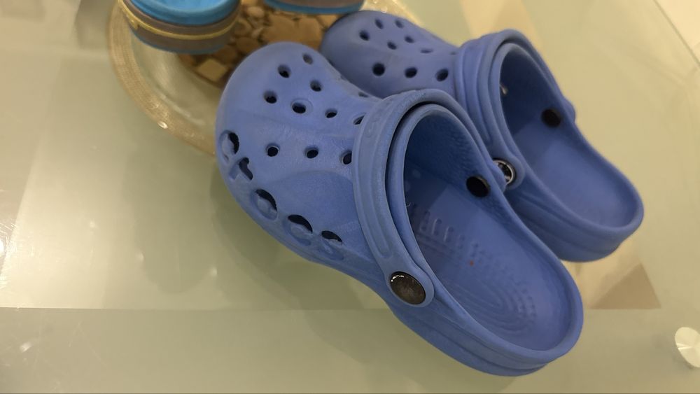 Продам кроксы для мальчика