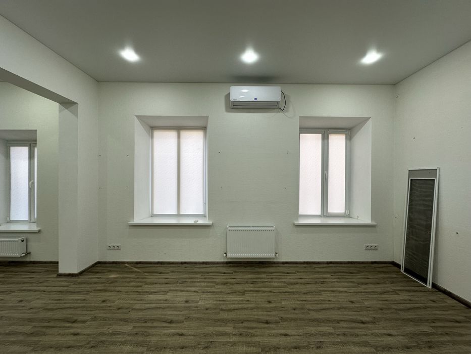 Фасадное помещение на Большой Морской