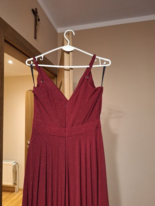 Bordowa brokatowa sukienka