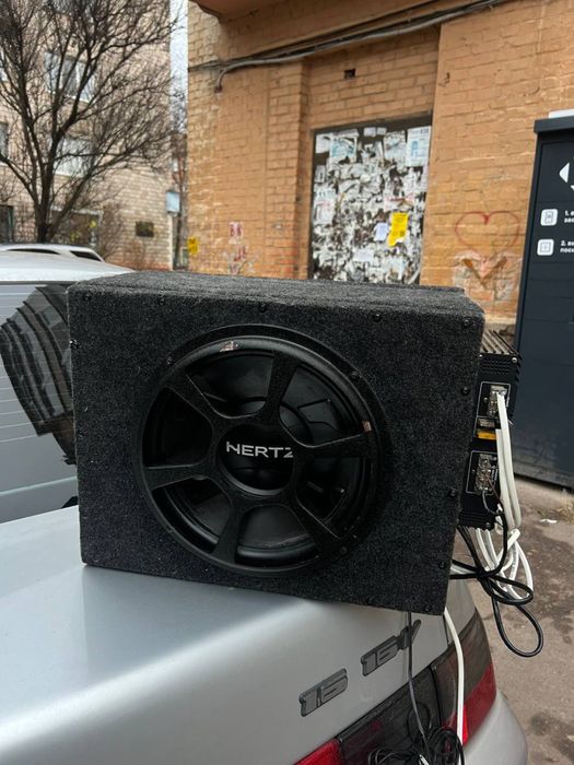 Сабвуфер с усилителем и регулятором басса