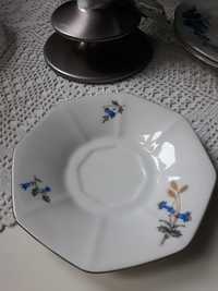 Stary porcelanowy podstawek sygnowany Victoria art deco