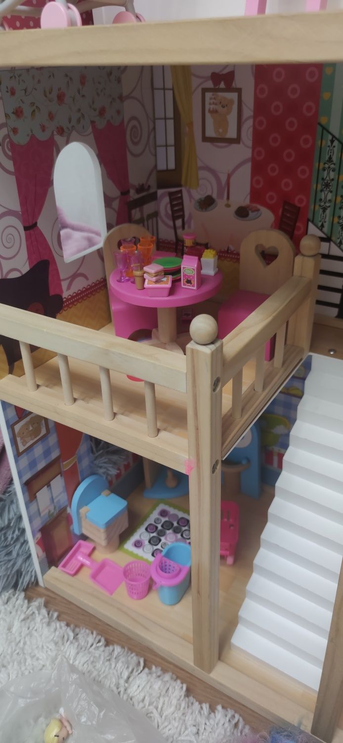 Іграшковий будинок дерев'яний