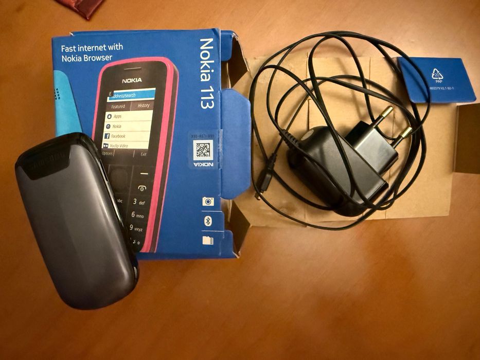 Telemovel samsung preto com carregador flip longa bateria