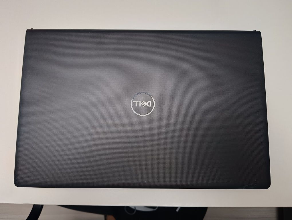 Laptop Dell vostro 3510