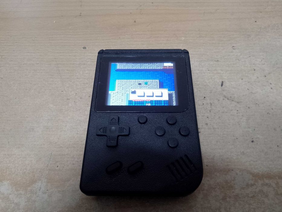 MINI PRZENOŚNA KONSOLA RETRO GRA 400W1 gameboy bez akumulatora sprawna