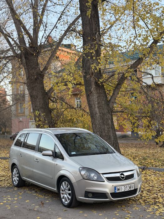 Opel Zafira рестайлинг