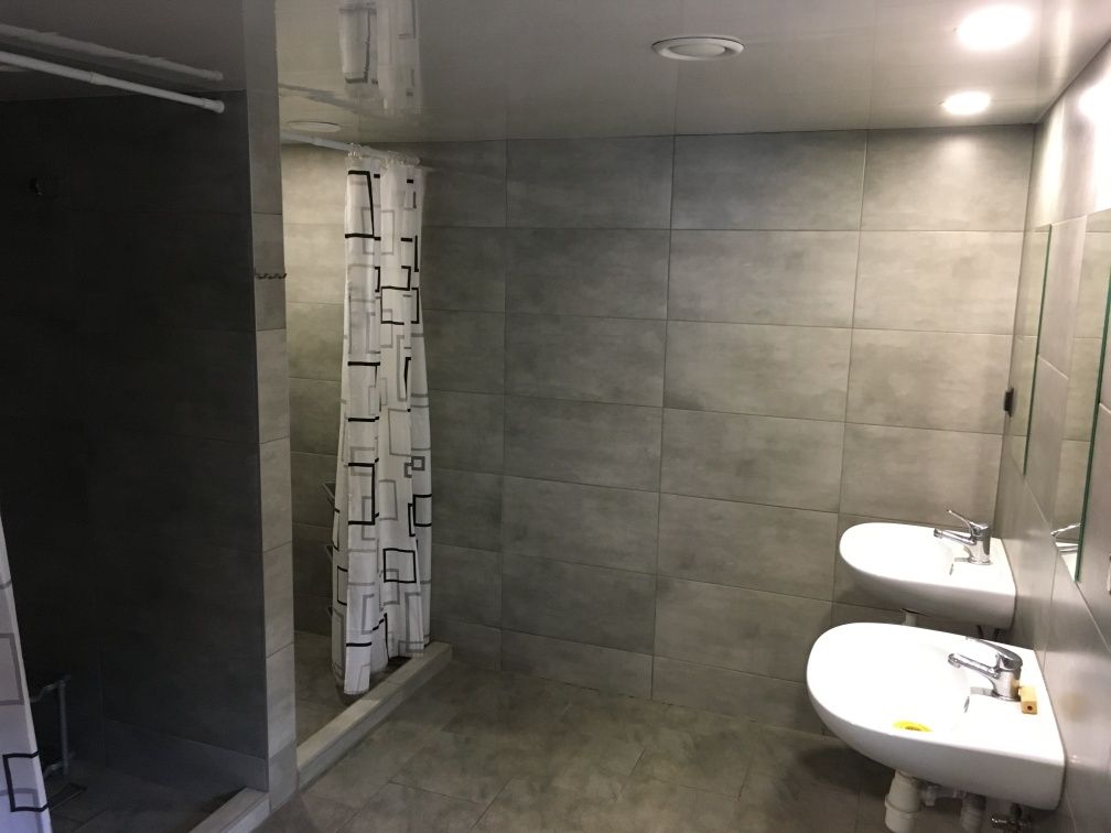 Tanie pokoje do wynajęcia, noclegi pracownicze dla firm, hostel.