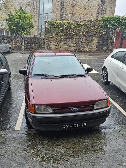 Ford Escort CL 1.3cc