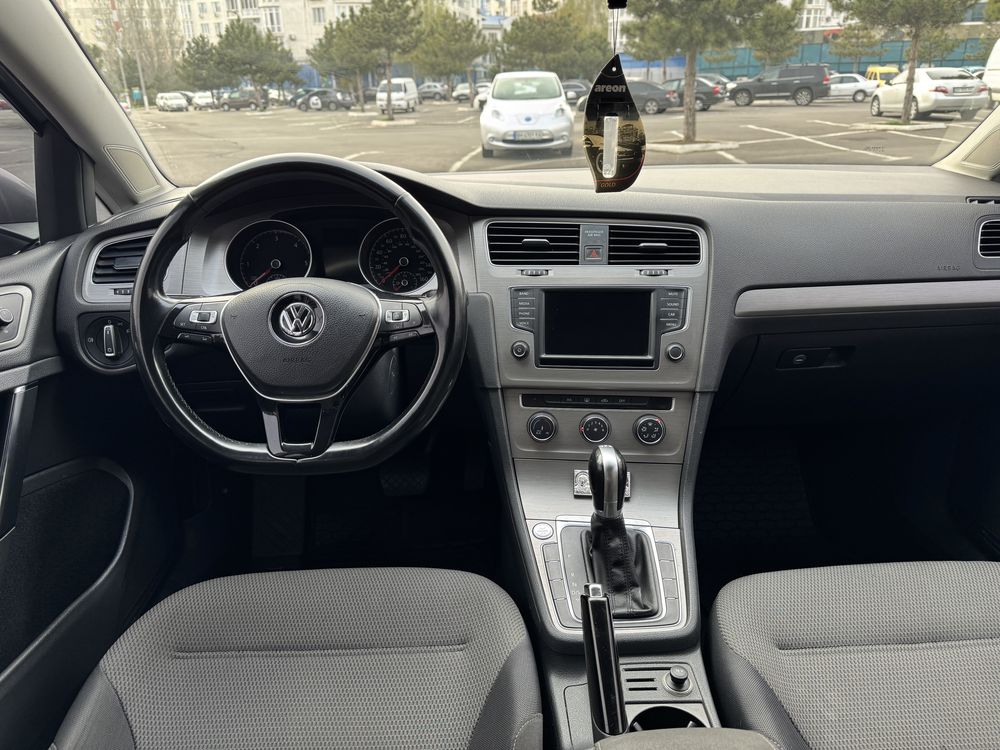 Volkswagen Golf 7 2.0 Disel. Автомат