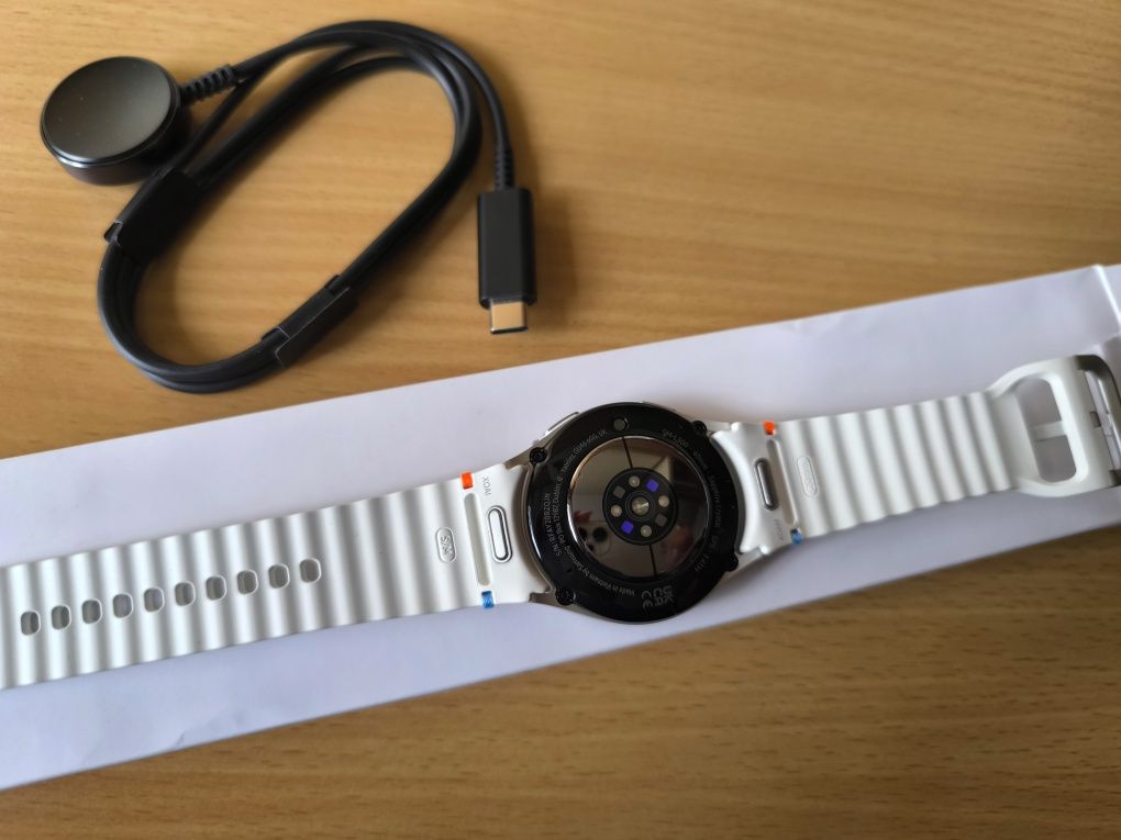 Smartwatch Galaxy 7 biały 40mm