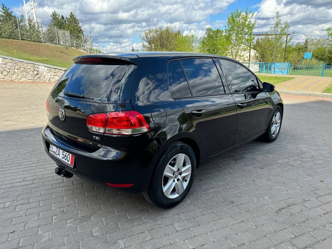 Продам Volkswagen Golf VI