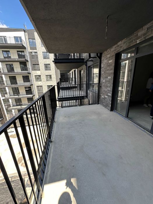 2к ЖК бізнес класу, 75,4м2, тераса, стяжка штукатурка підземний паркіг