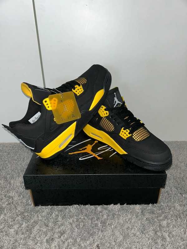 Jordan 4 Retro Thunder R.39