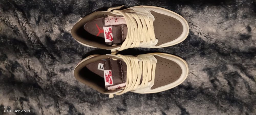 Jordan x Travis scott "Mocha" - Tamanho 42