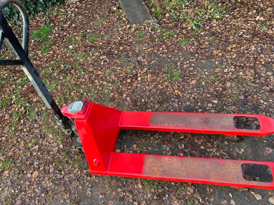 Paleciak sprawny 2000kg