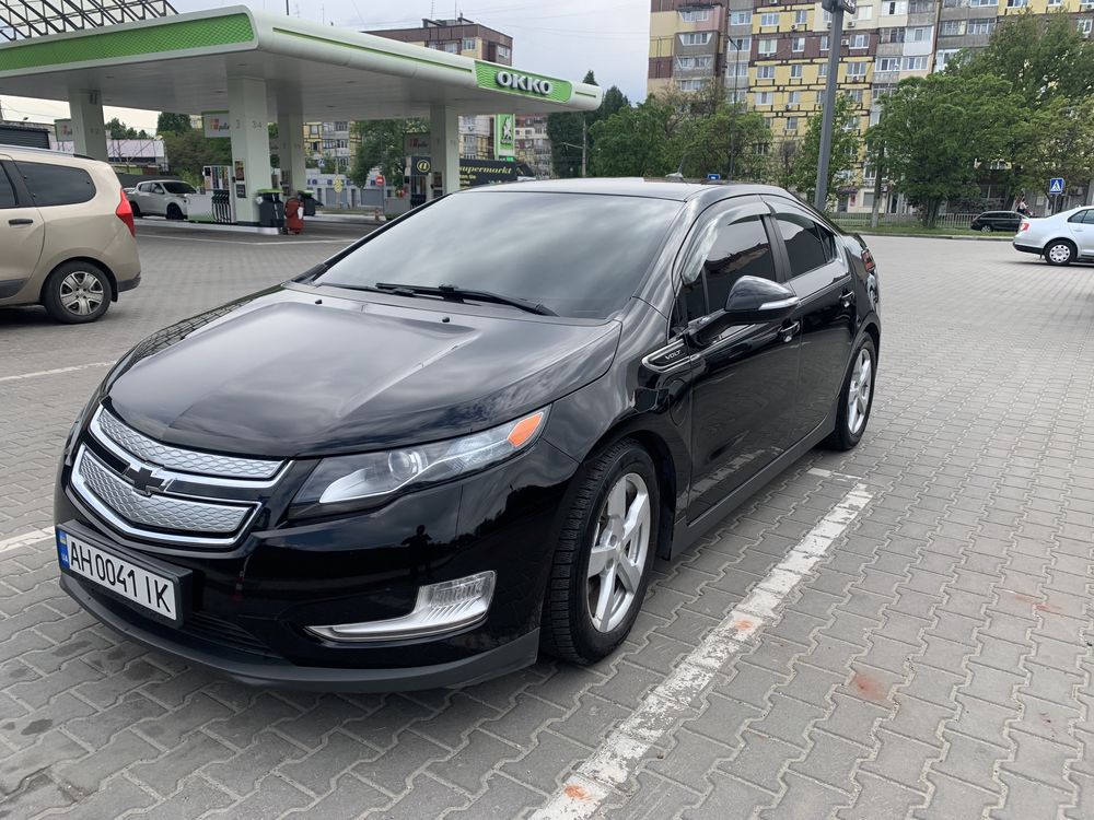 Продам автомобиль Chevrolet Volt 2014г.в.