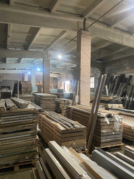 Здаємо в оренду складське приміщення з рампою 600 кв.м.